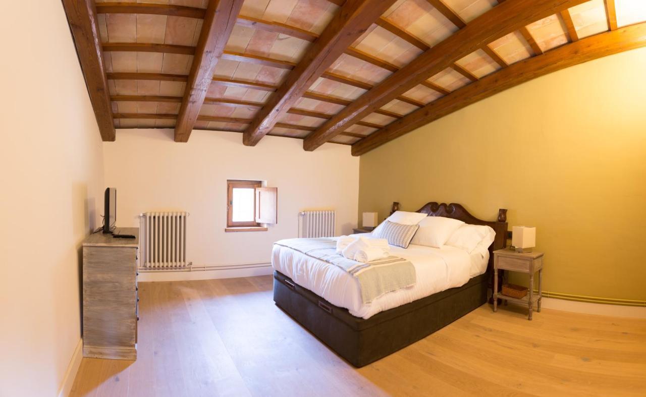 Casa Rural Masia Les Apieres El Pla de Manlleu Екстер'єр фото